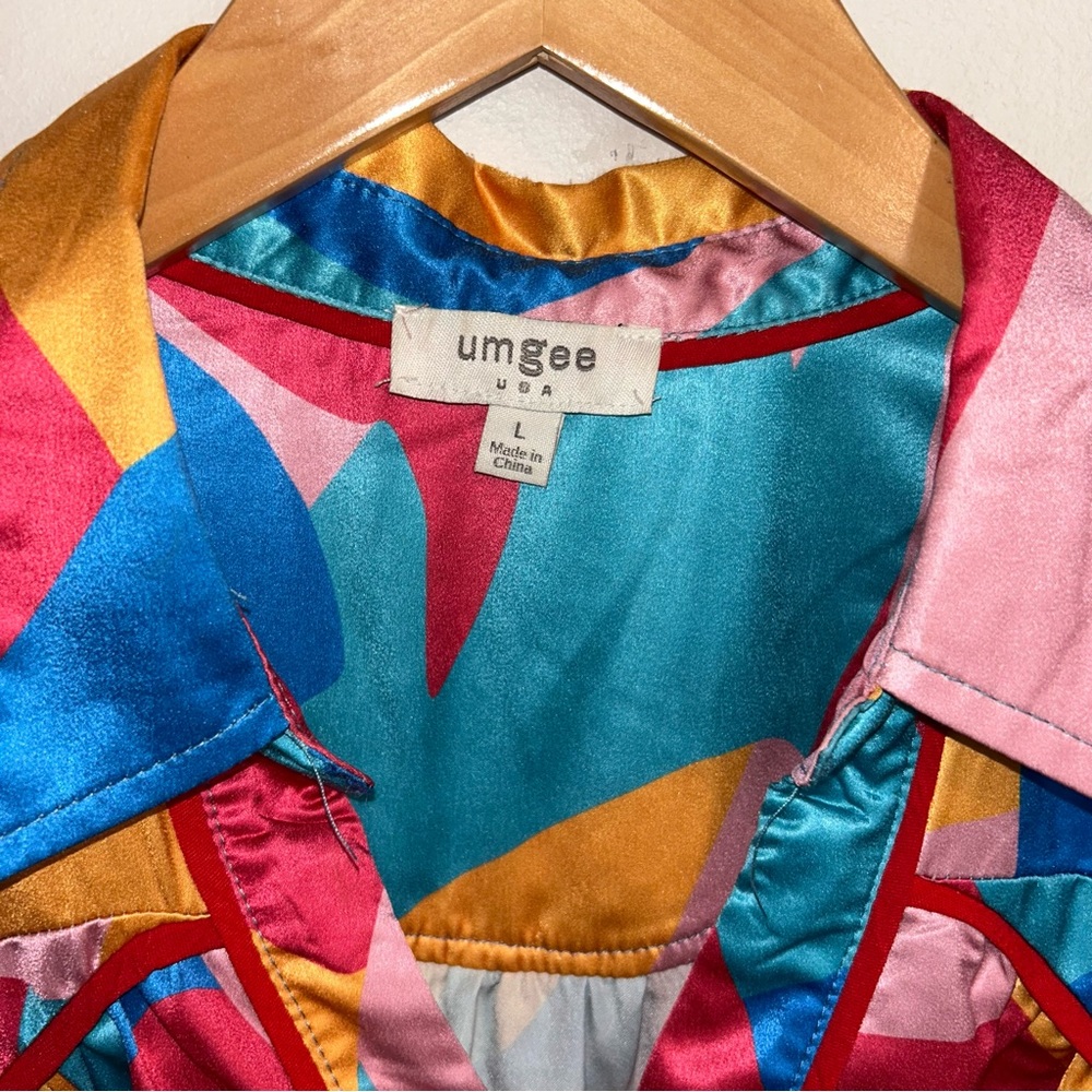 Abstract Colorful Geometric Ruffle Sleeve Top L Large Umgee - Picture 3 of 10